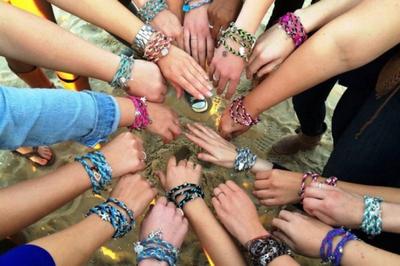 Wraparmband met bedels 